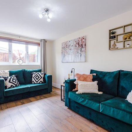 Charming 3-Bed Cottage In Chester, Ideal For Families & Workers, Free Parking - Sleeps 7 Екстериор снимка