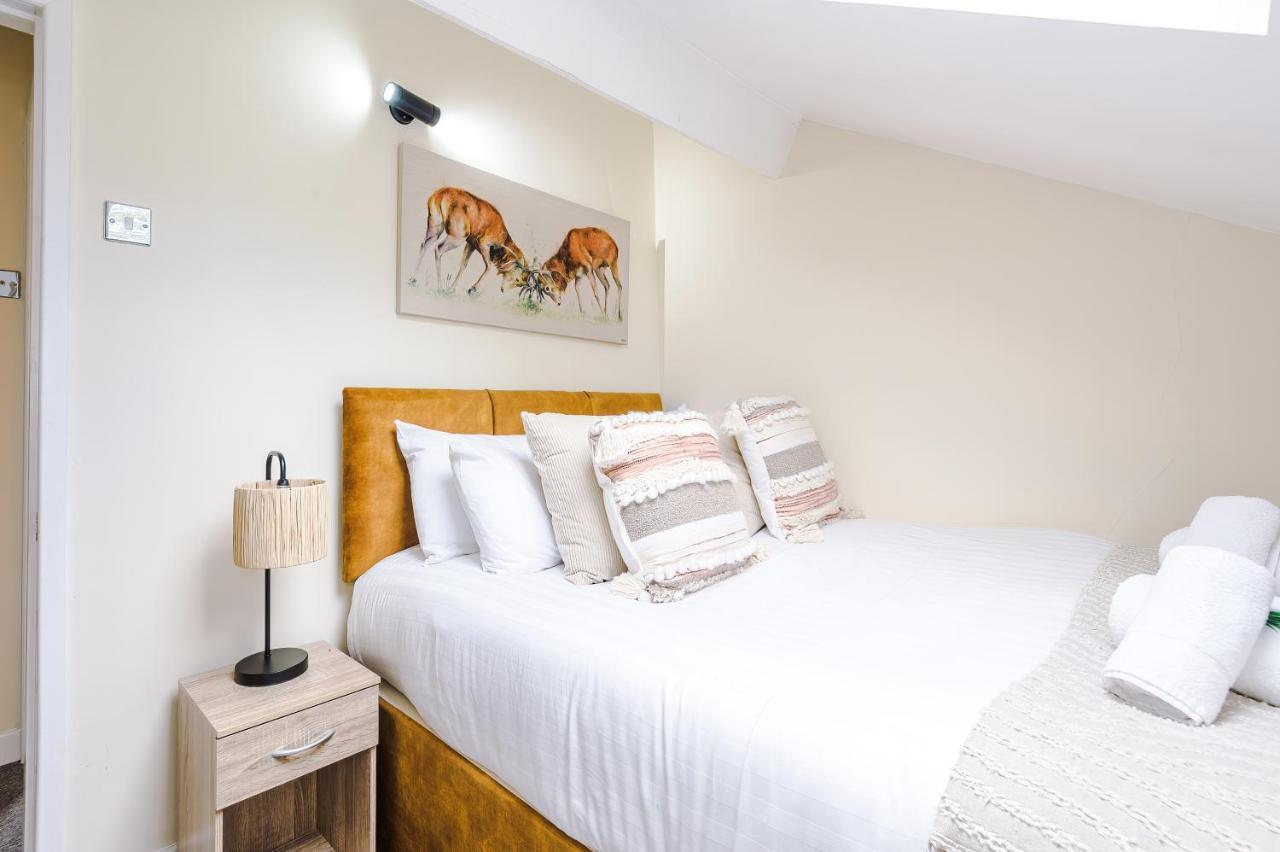 Charming 3-Bed Cottage In Chester, Ideal For Families & Workers, Free Parking - Sleeps 7 Екстериор снимка